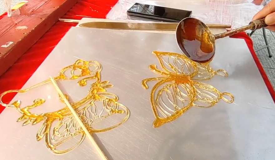 轻资本网：年底摆摊会很火，从大年30忙到正月十五，利润丰厚的小生意-轻资本网